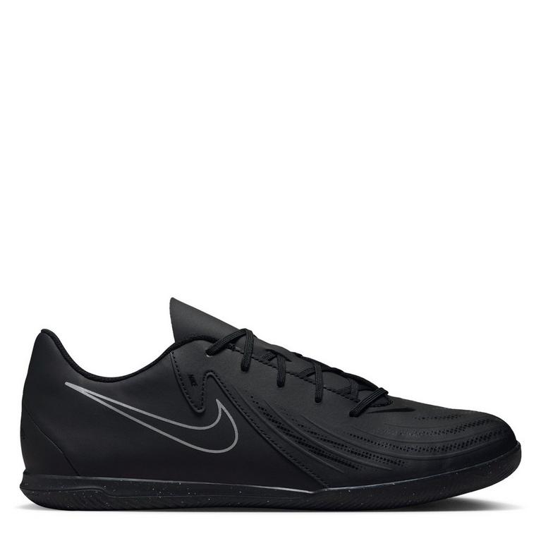 Nike Phantom GX 2 Club Indoor Football Shoes