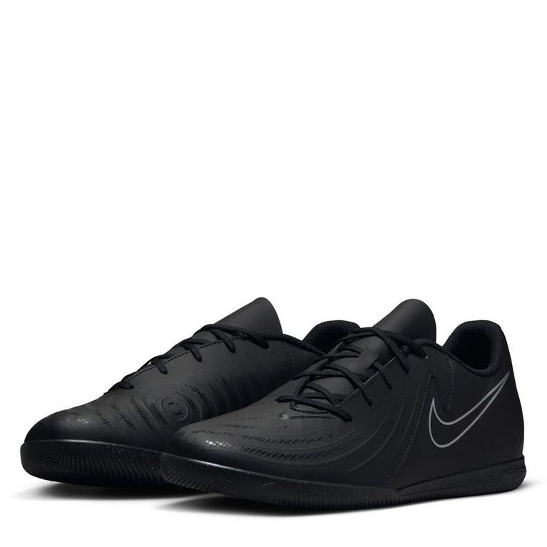 Nike Phantom GX 2 Club Indoor Football Shoes