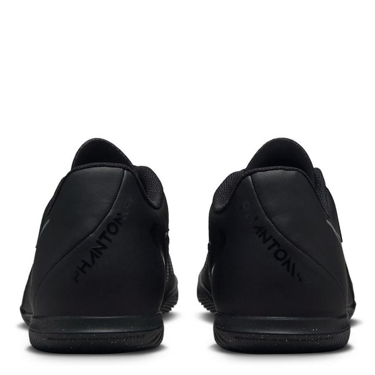 Nike Phantom GX 2 Club Indoor Football Shoes